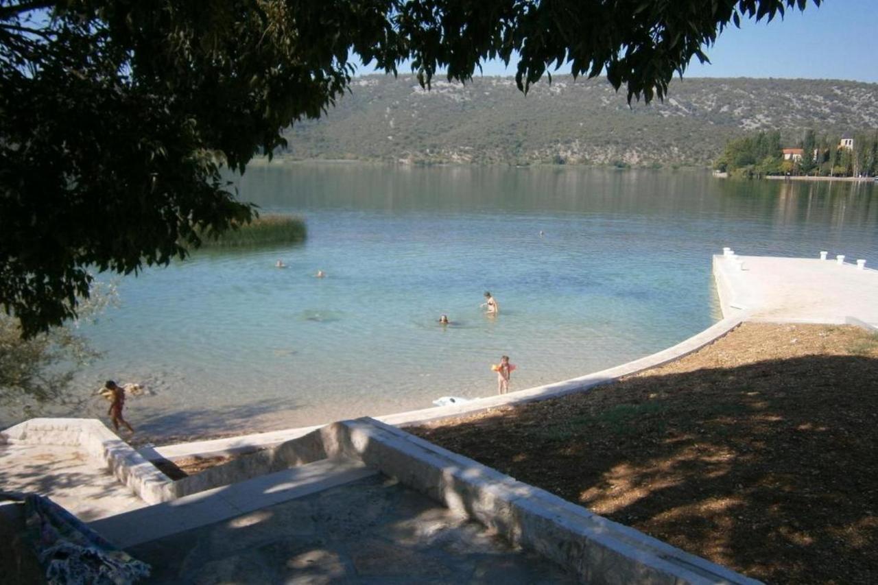 House Kuna Bristane Dış mekan fotoğraf