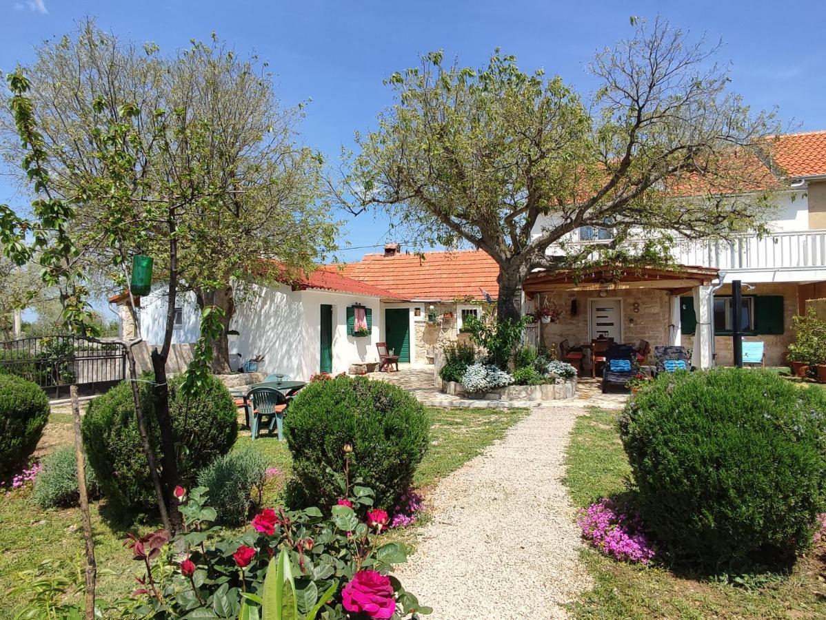 House Kuna Bristane Dış mekan fotoğraf