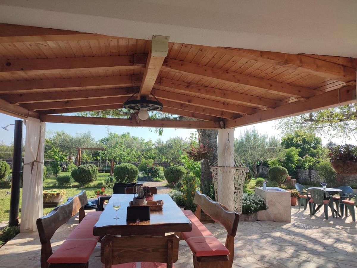 House Kuna Bristane Dış mekan fotoğraf