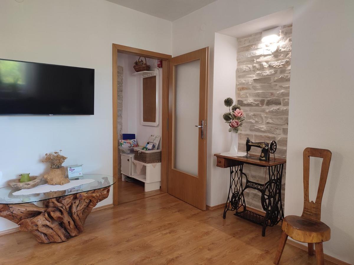 House Kuna Bristane Dış mekan fotoğraf