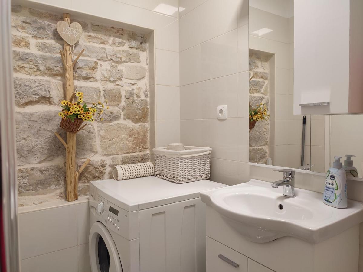 House Kuna Bristane Dış mekan fotoğraf
